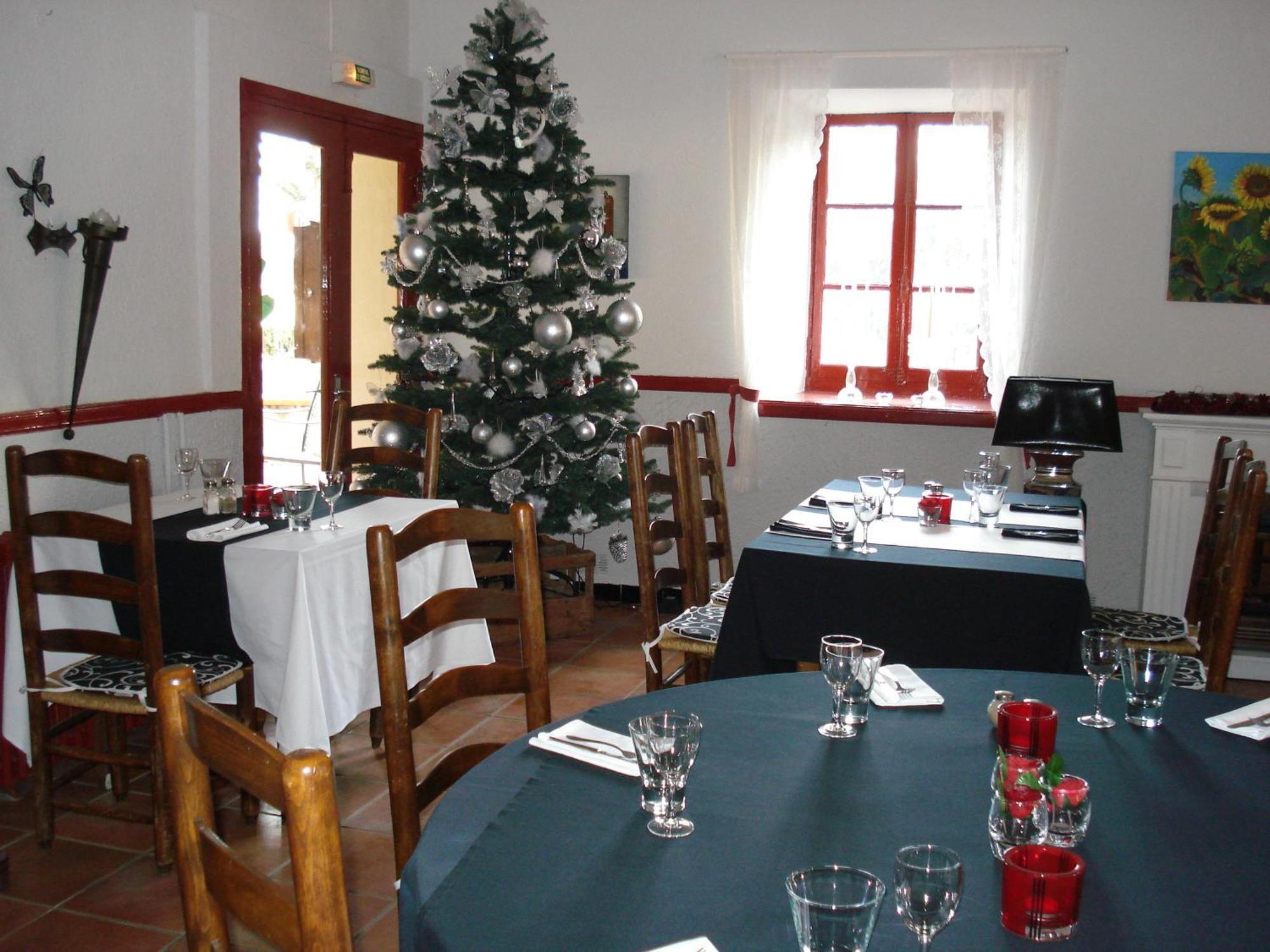 Hotel Relais Du Chateau Saint-Blancard Esterno foto