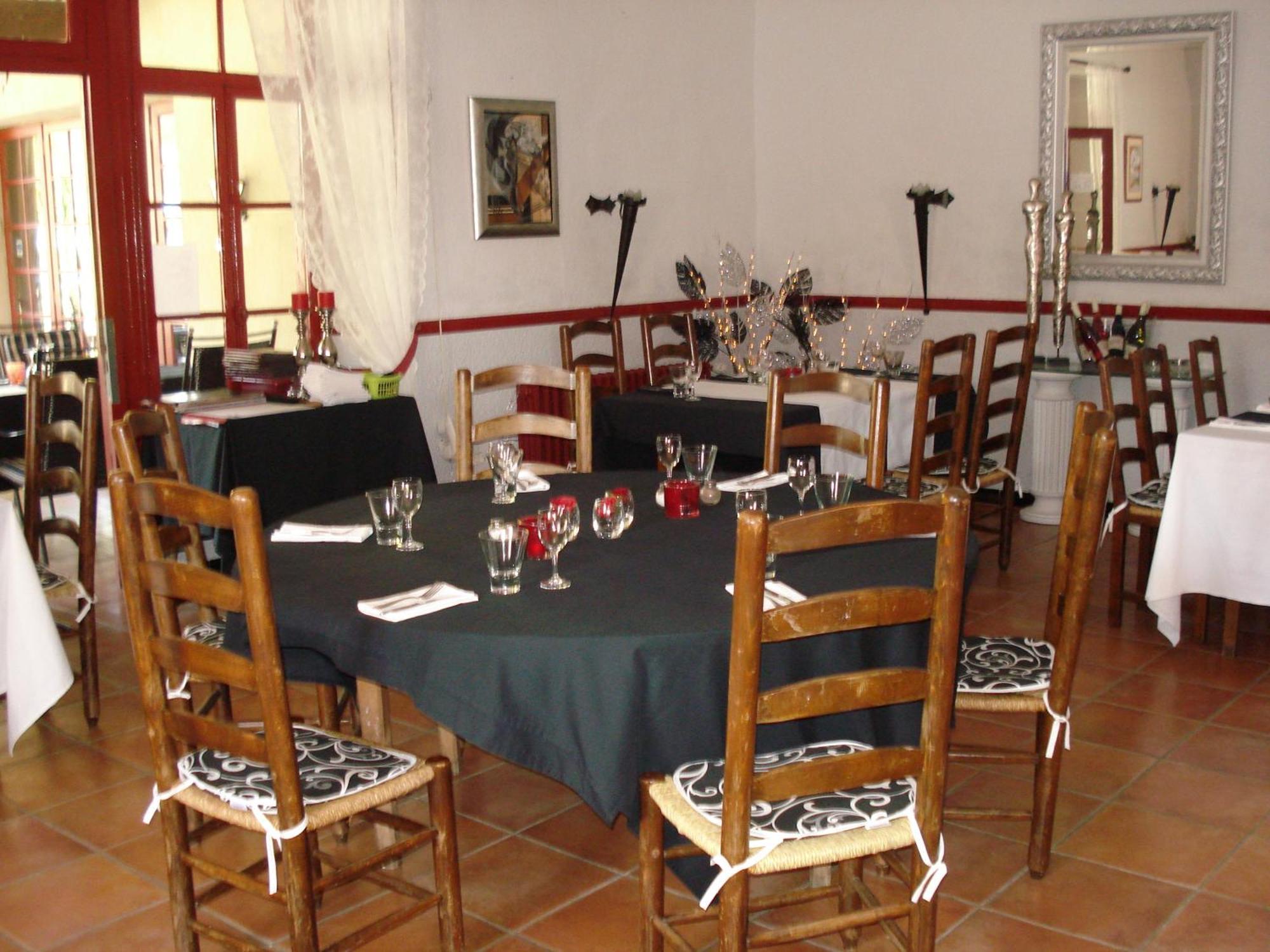 Hotel Relais Du Chateau Saint-Blancard Esterno foto